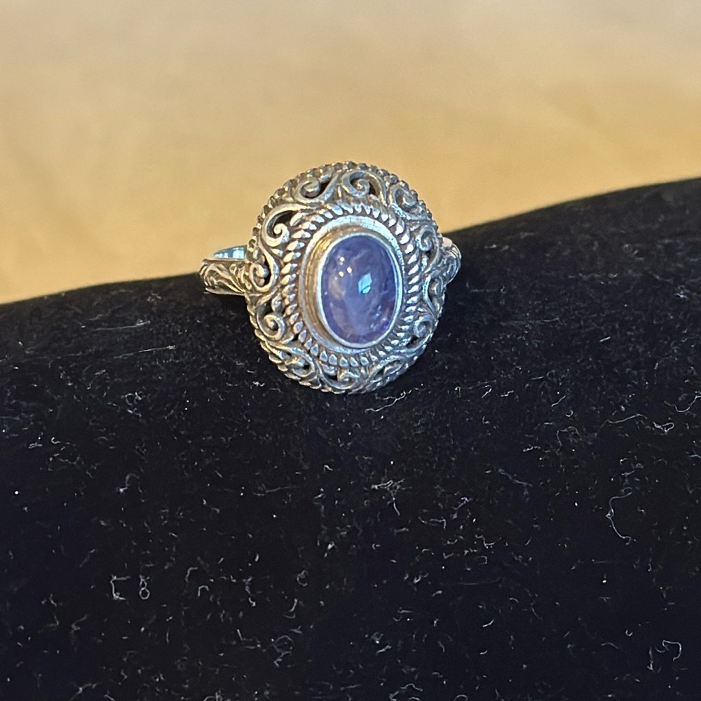 Bali Legacy Tanzanite Oval Shape Ring in Sterling Silver (Size 7.0) 1.60 ctw